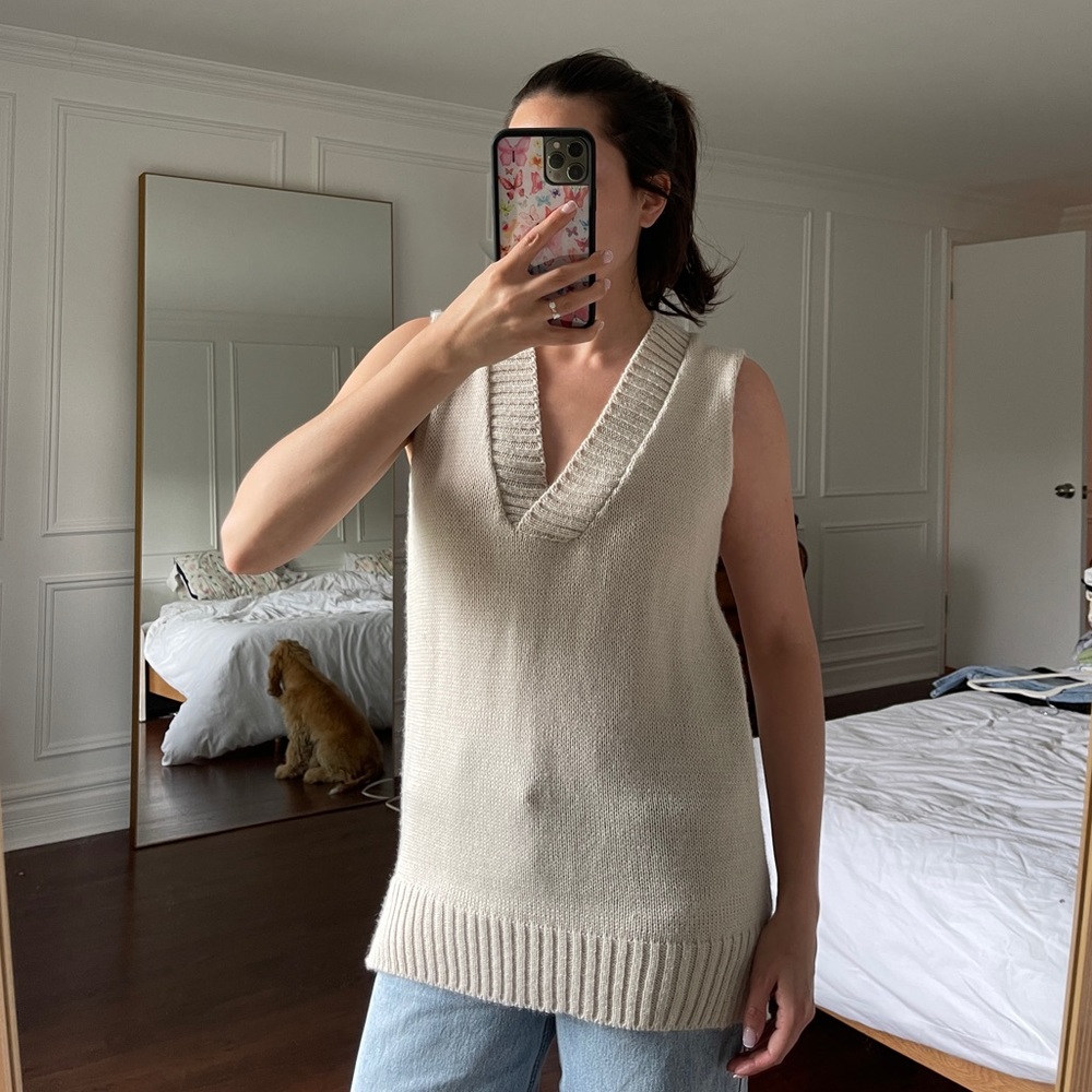 Beige v-neck sweater vest